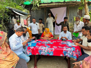 চরফ্যাশনে কৃষক স্মার্ট কার্ডের তথ্য সংগ্রহ কার্যক্রম পরিদর্শন