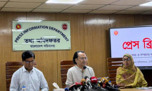 ২০৩০ সালের মধ্যে ৩৪ লাখ টন খাদ্য মজুদ করবে সরকার : তথ্য উপদেষ্টা