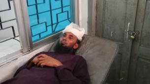 মনপুরায় মসজিদ থেকে ডেকে নিয়ে শিক্ষককে পিটিয়ে আহত