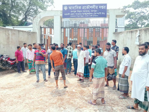 মনপুরায় বিদ্যুৎ সরবরাহ নিয়ে কর্মকর্তা ও গ্রাহকদের মধ্যে সংঘাত, আহত-৫