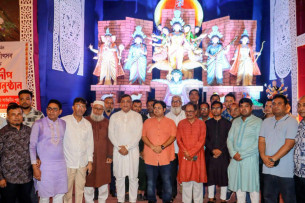 ভোলায় দুর্গাপূজার মণ্ডপ পরিদর্শনে জেলা প্রশাসক ও পুলিশ সুপার